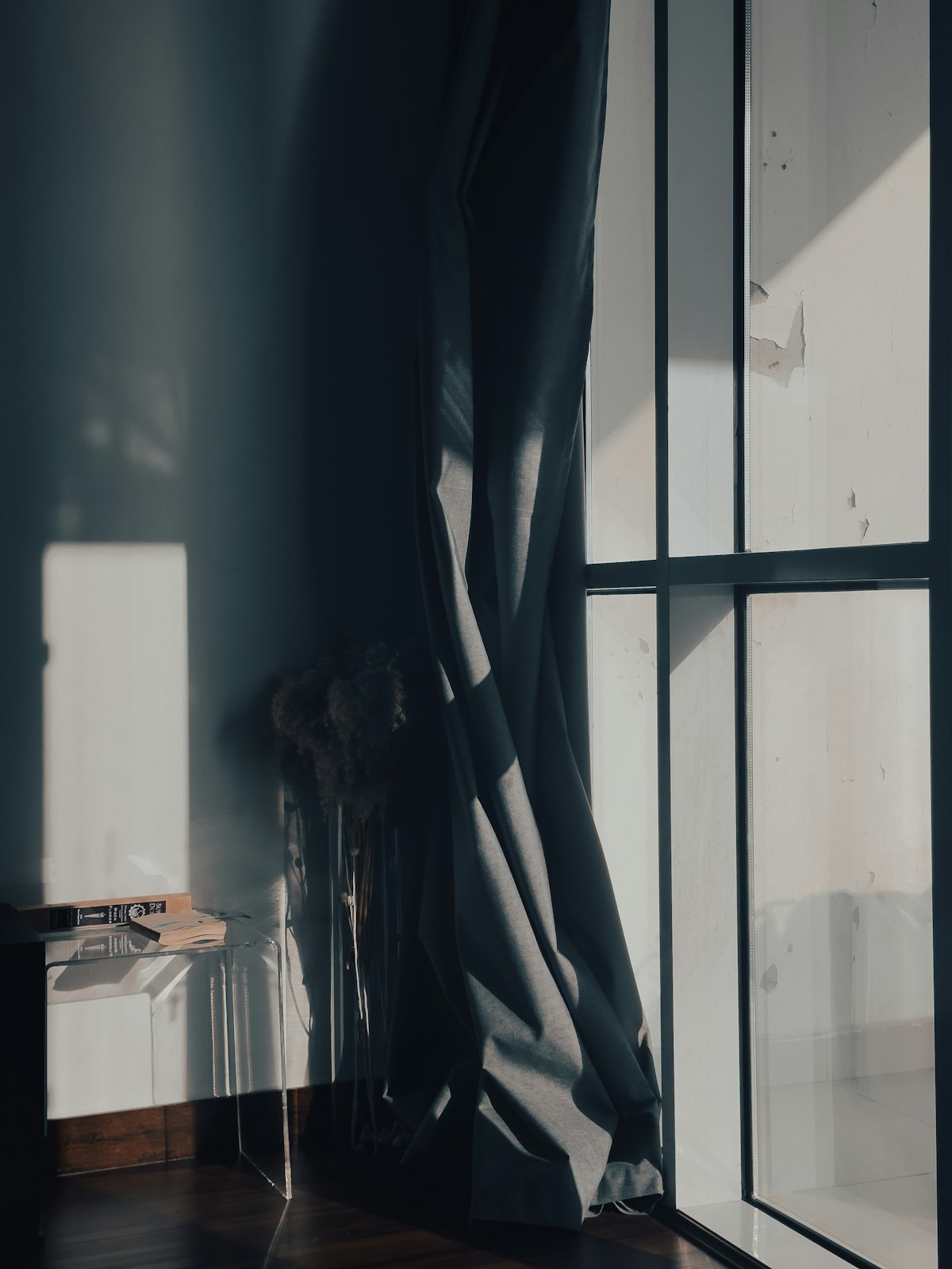 Sfeerbeeld van een raam met daglicht